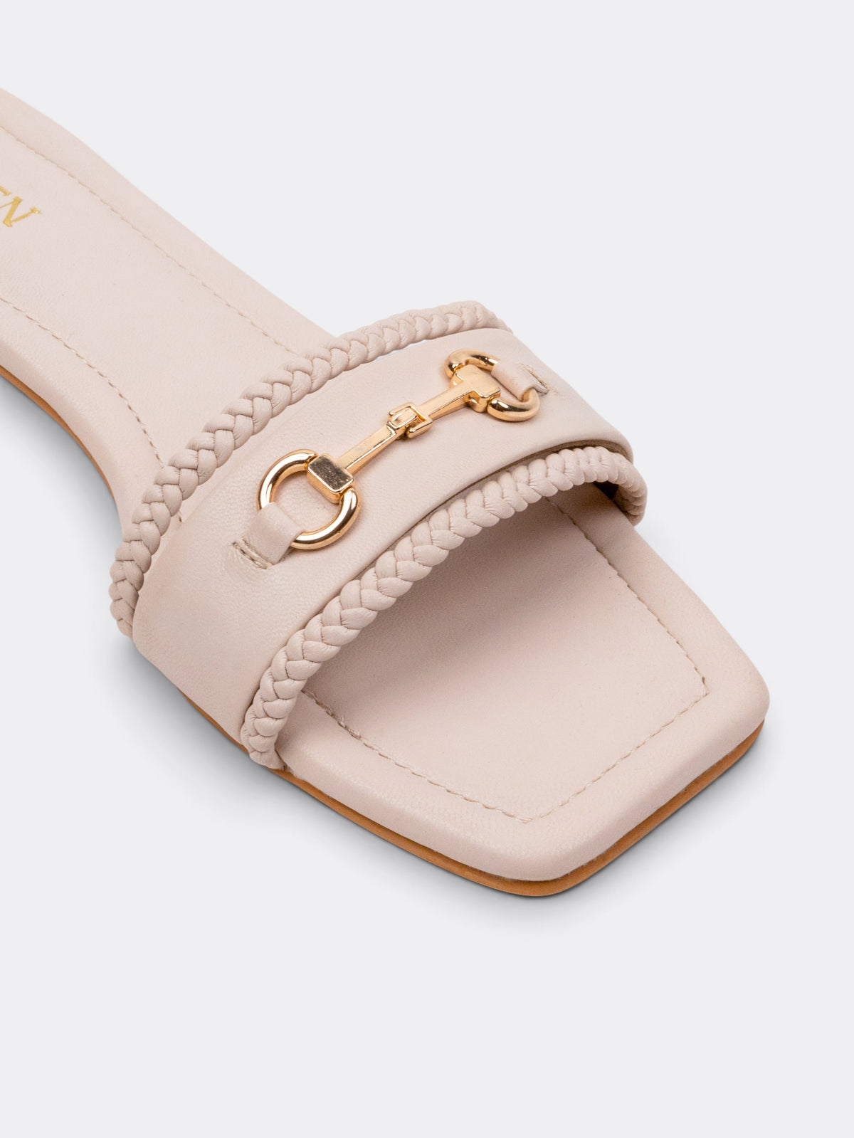 CHLLEN Ivory Embellished Chain Detail Flat Slides