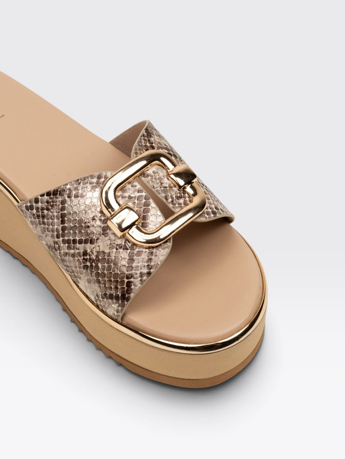 CHLLEN Beige Snakeskin Wedge Heels with Gold Buckle