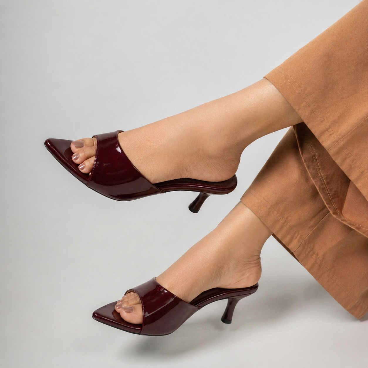 CHLLEN Burgundy Gloss Pointed Mule Heels