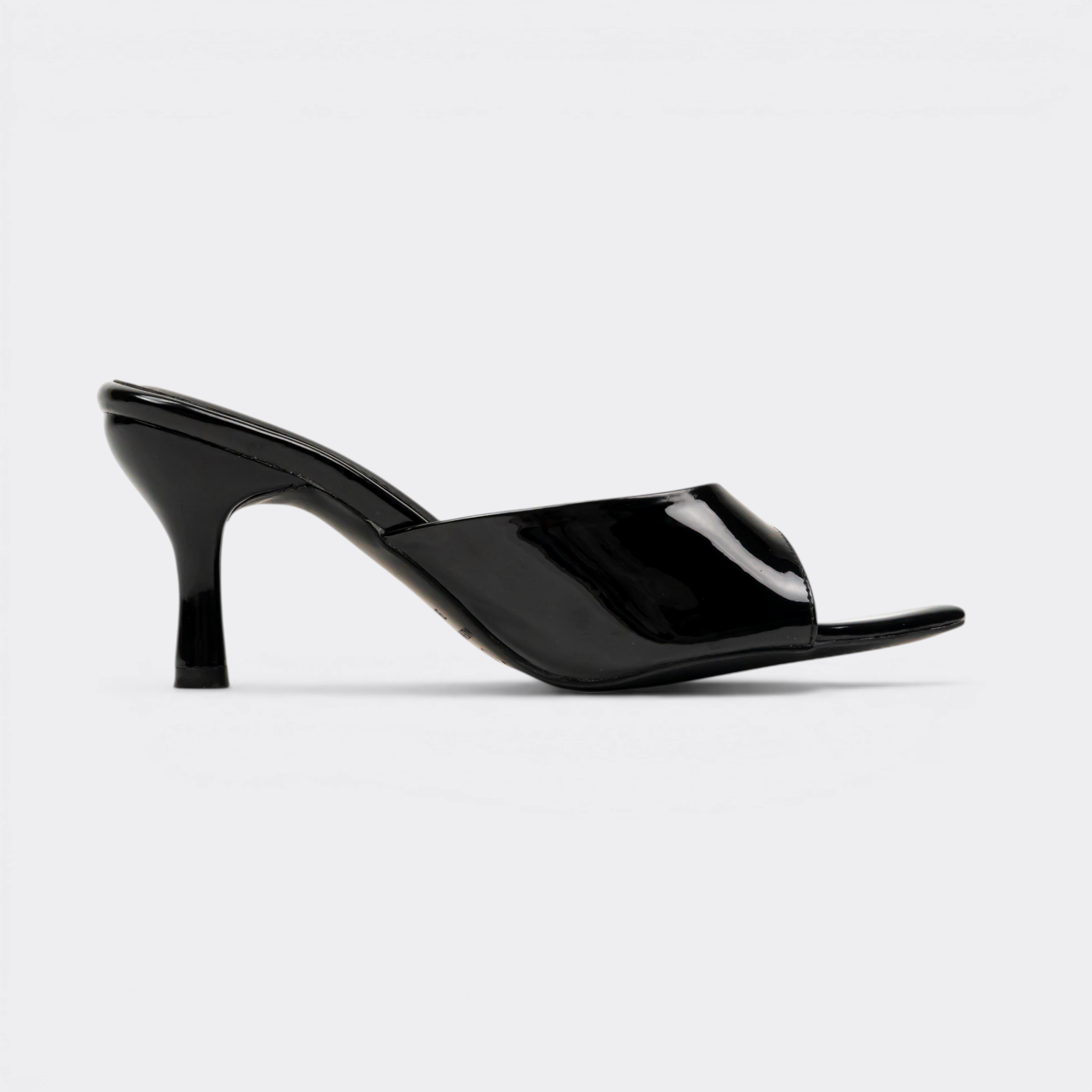 CHLLEN Noir Gloss Pointed Mule Heels