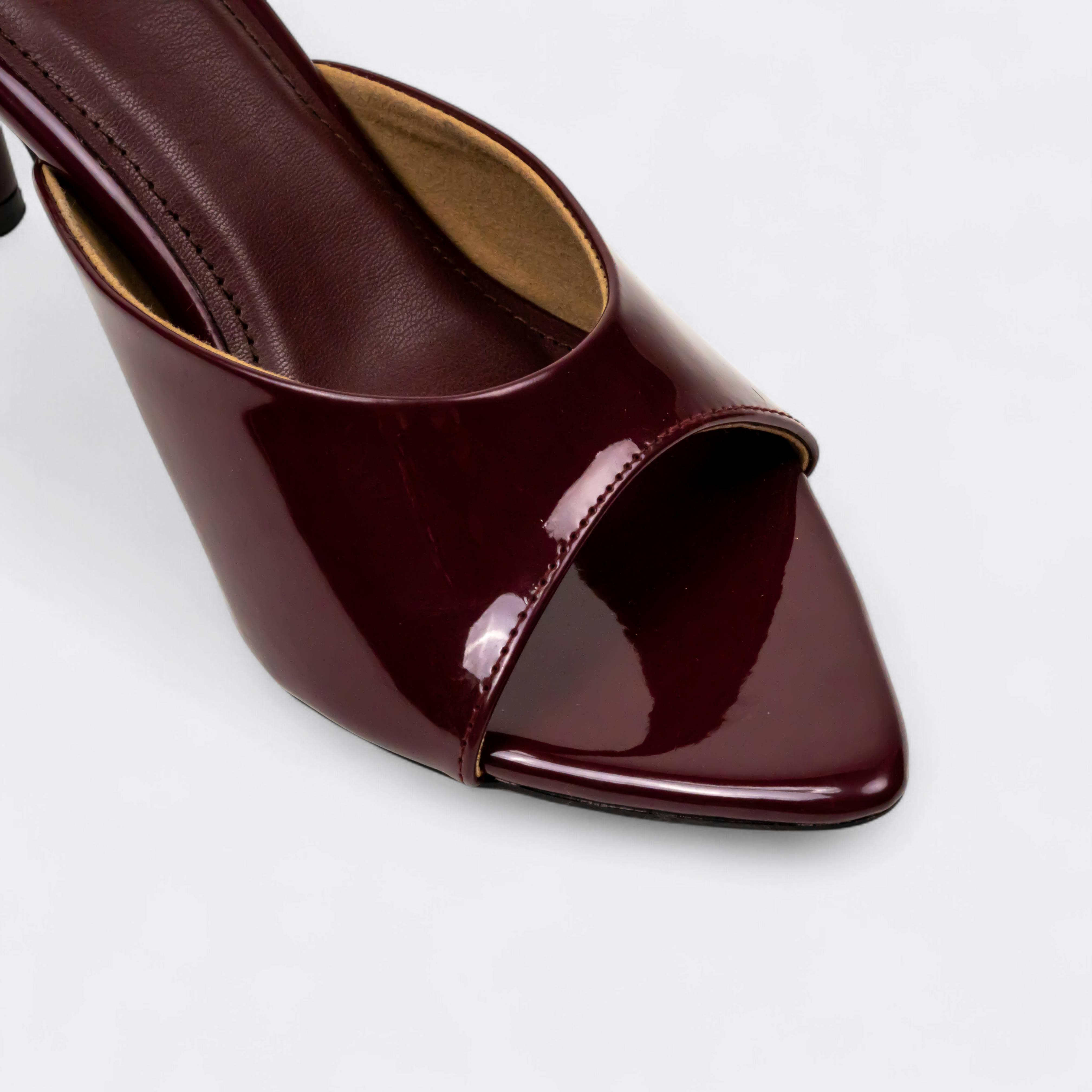 CHLLEN Burgundy Gloss Pointed Mule Heels