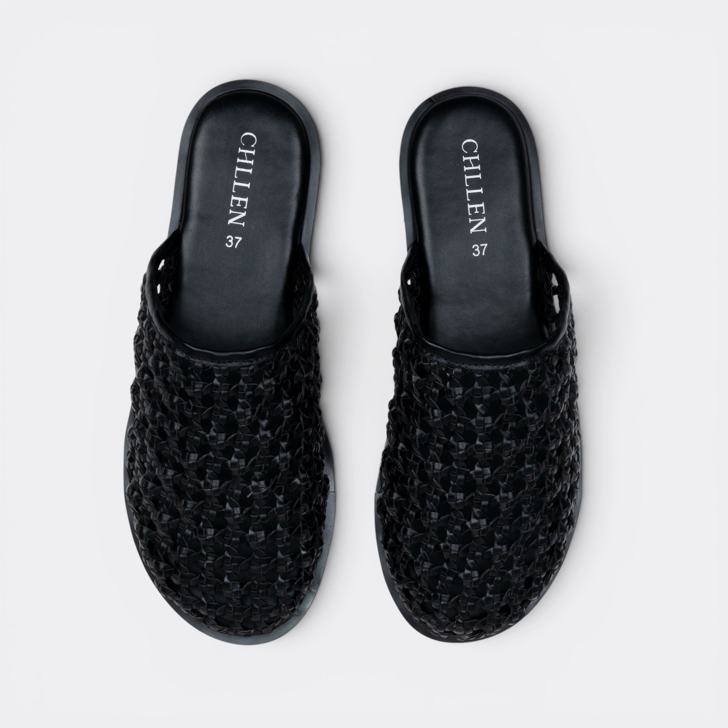 CHLLEN Black Woven Closed Toe Mule Flats