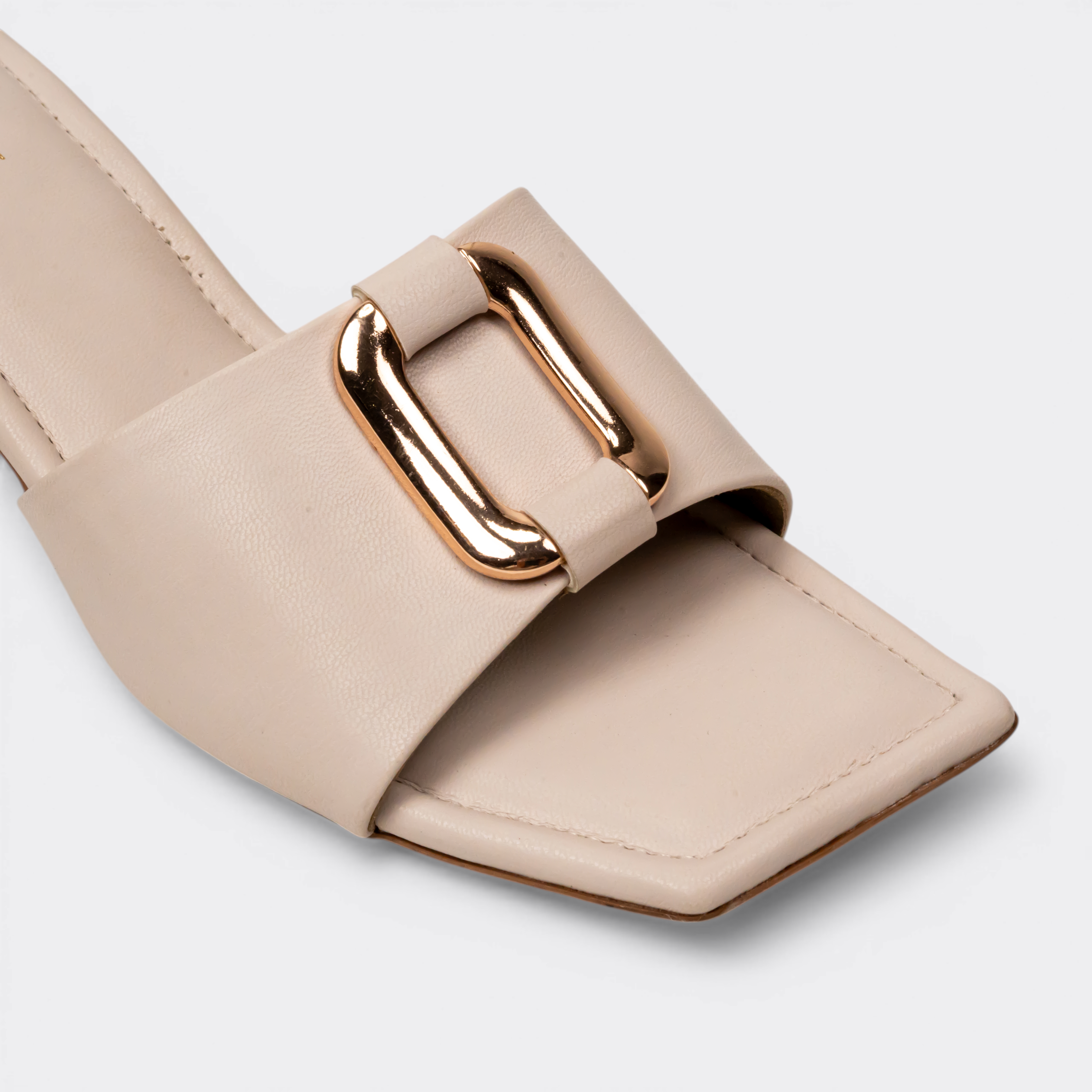 CHLLEN Nude Gold-Link Strap Block Heels
