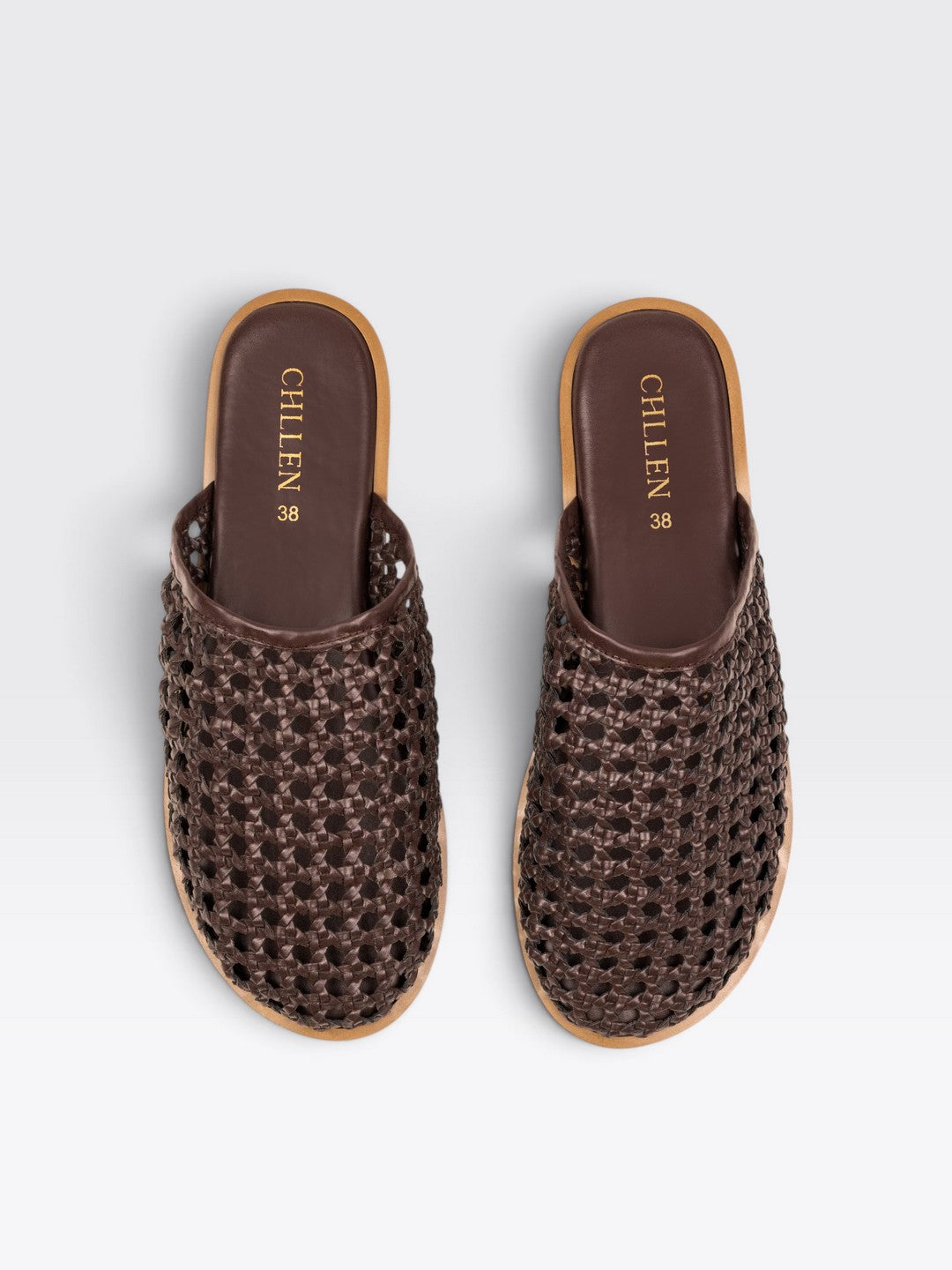 CHLLEN Brown Woven Closed Toe Mule Flats