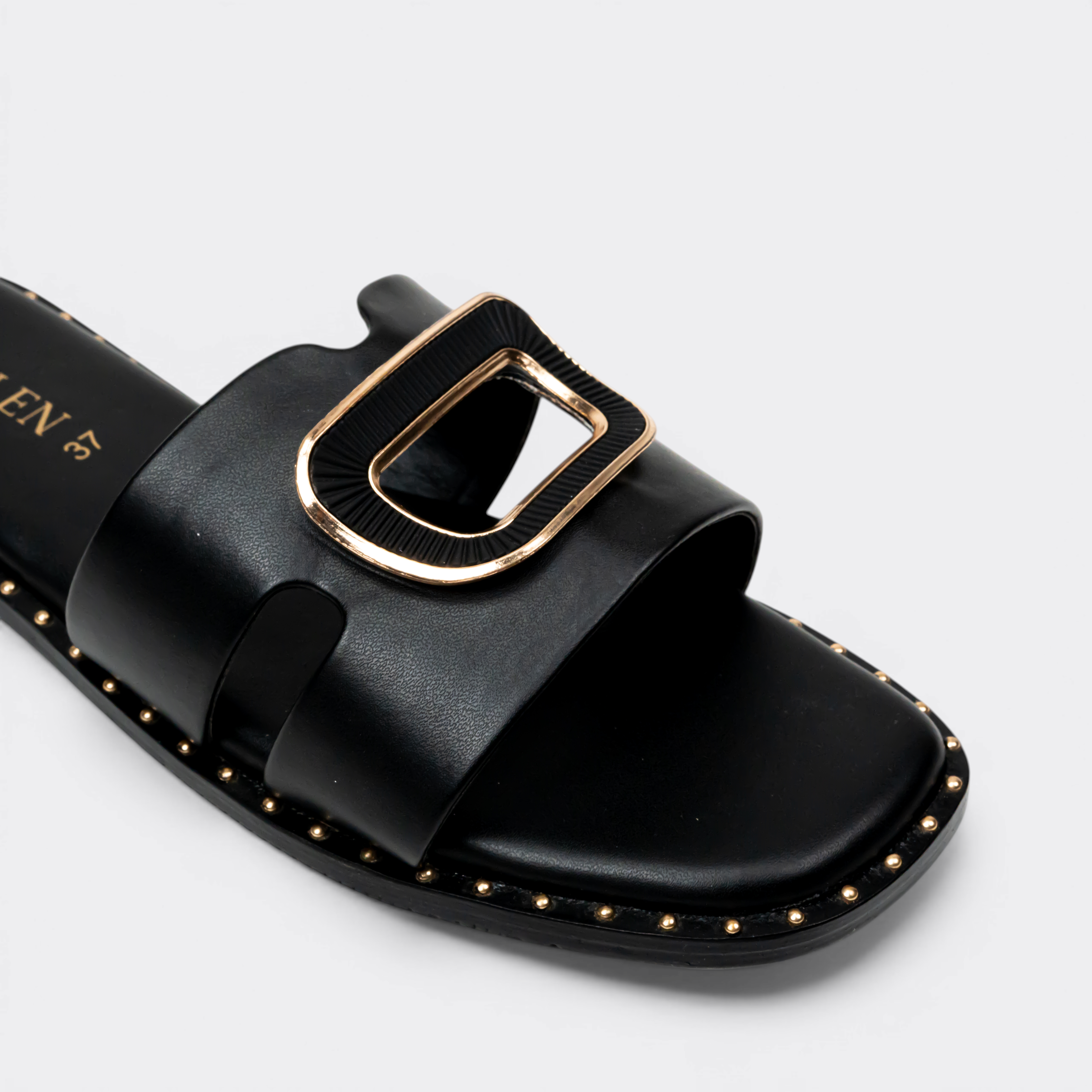 CHLLEN Noir Statement Buckle Flats