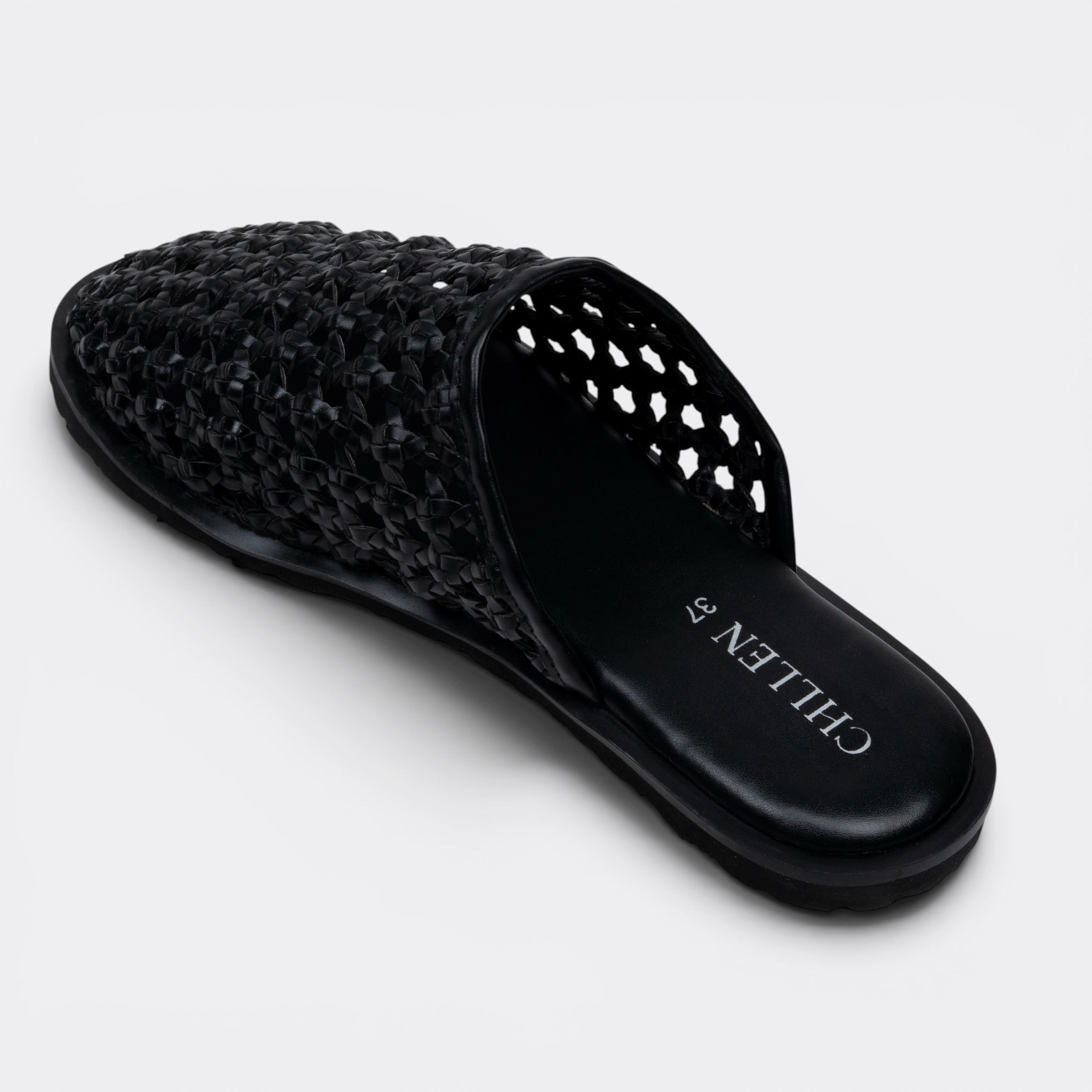 CHLLEN Black Woven Closed Toe Mule Flats