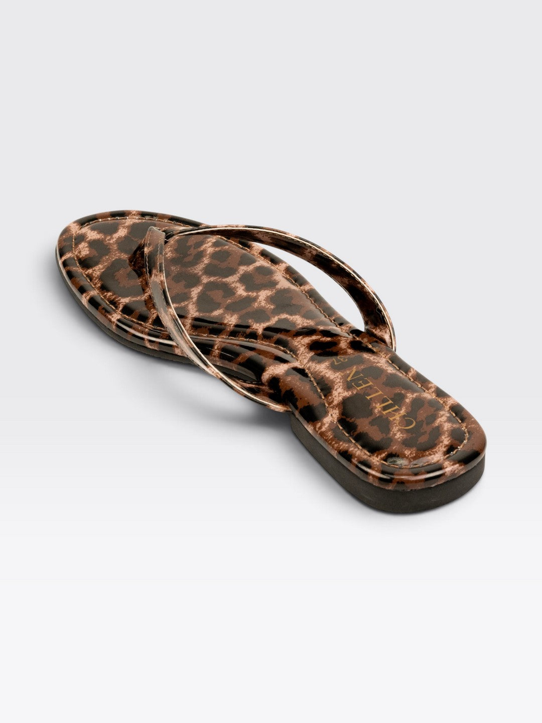 CHLLEN Womens Leopard Print Flats