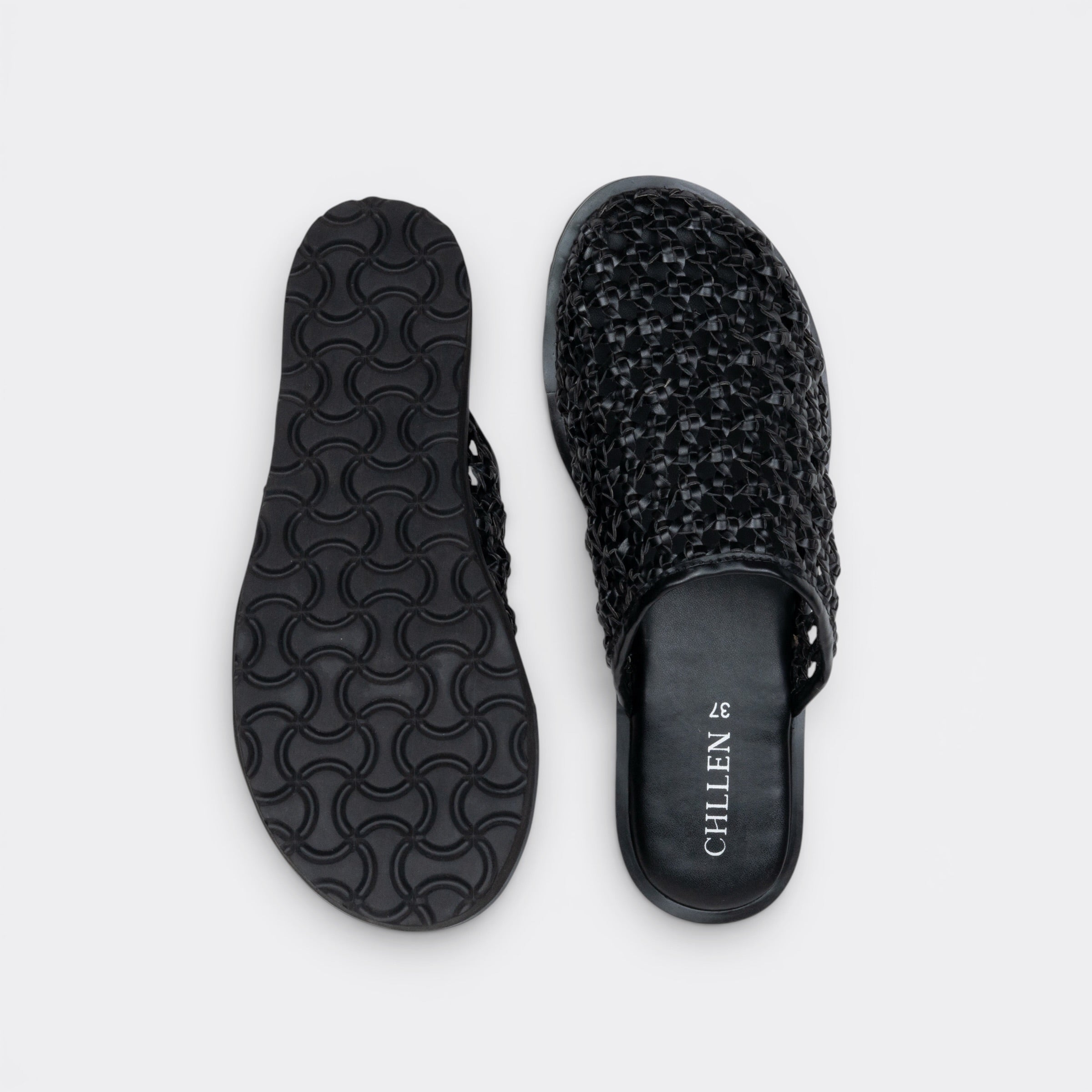 CHLLEN Black Woven Closed Toe Mule Flats