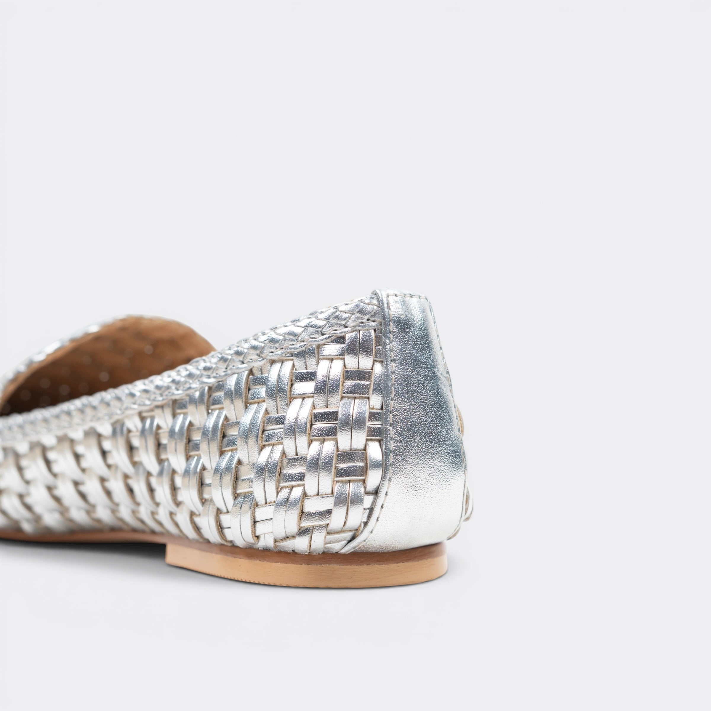 CHLLEN Celeste Woven Metallic Loafer Flats – Silver
