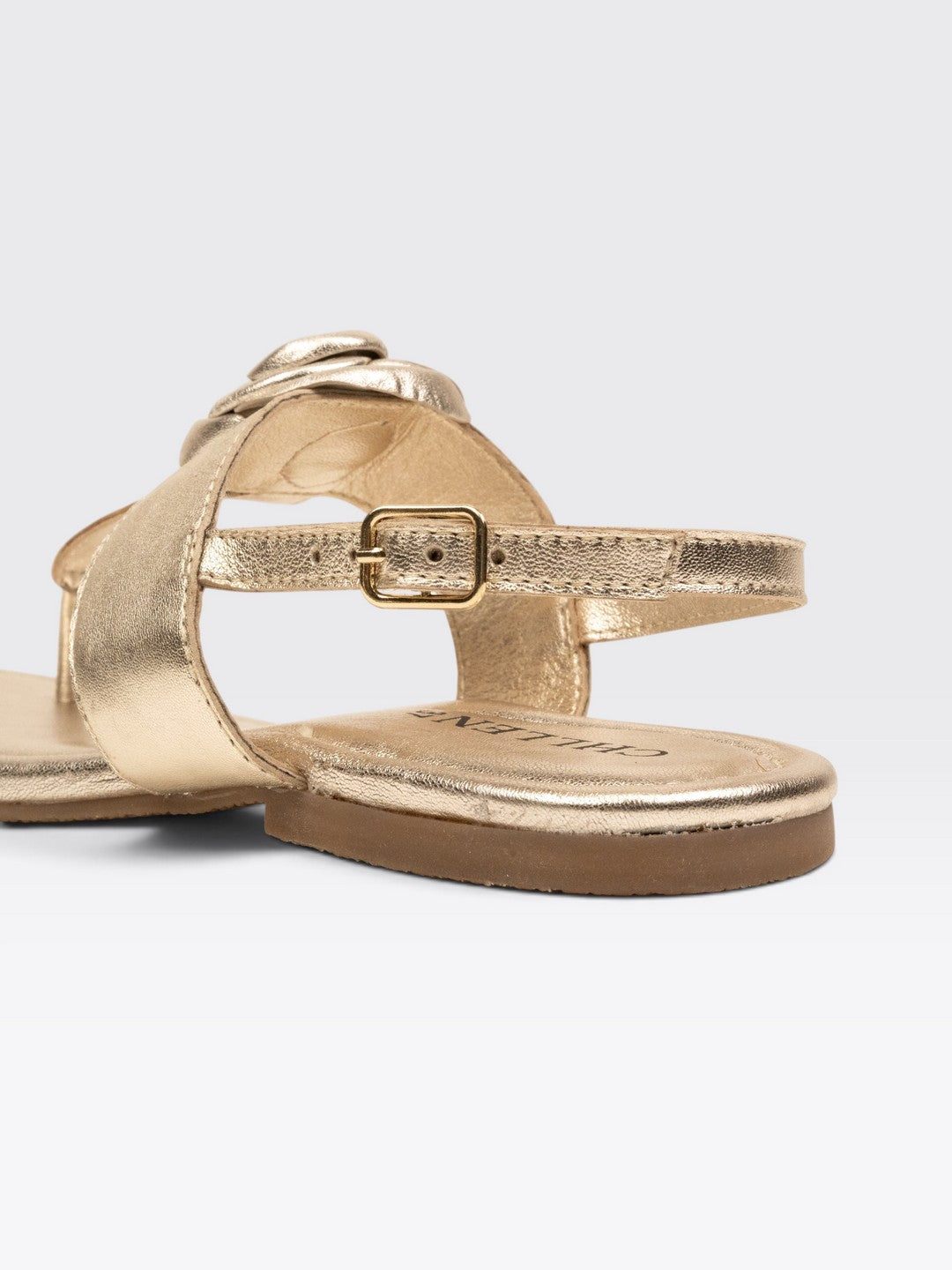 CHLLEN Women Gold Floral Toe Post Sandal