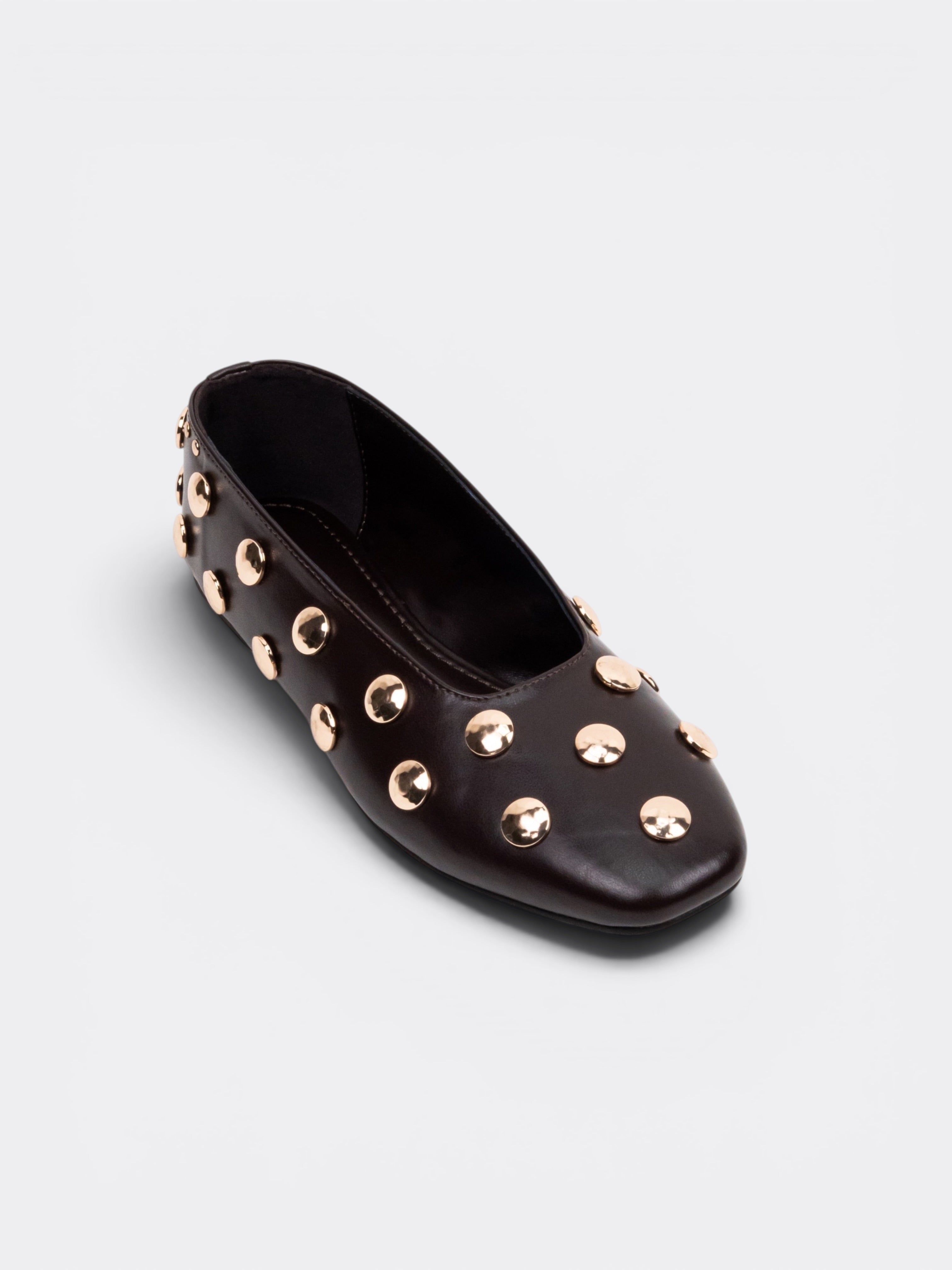 CHLLEN Noir Celeste Gold Stud Ballet Flats