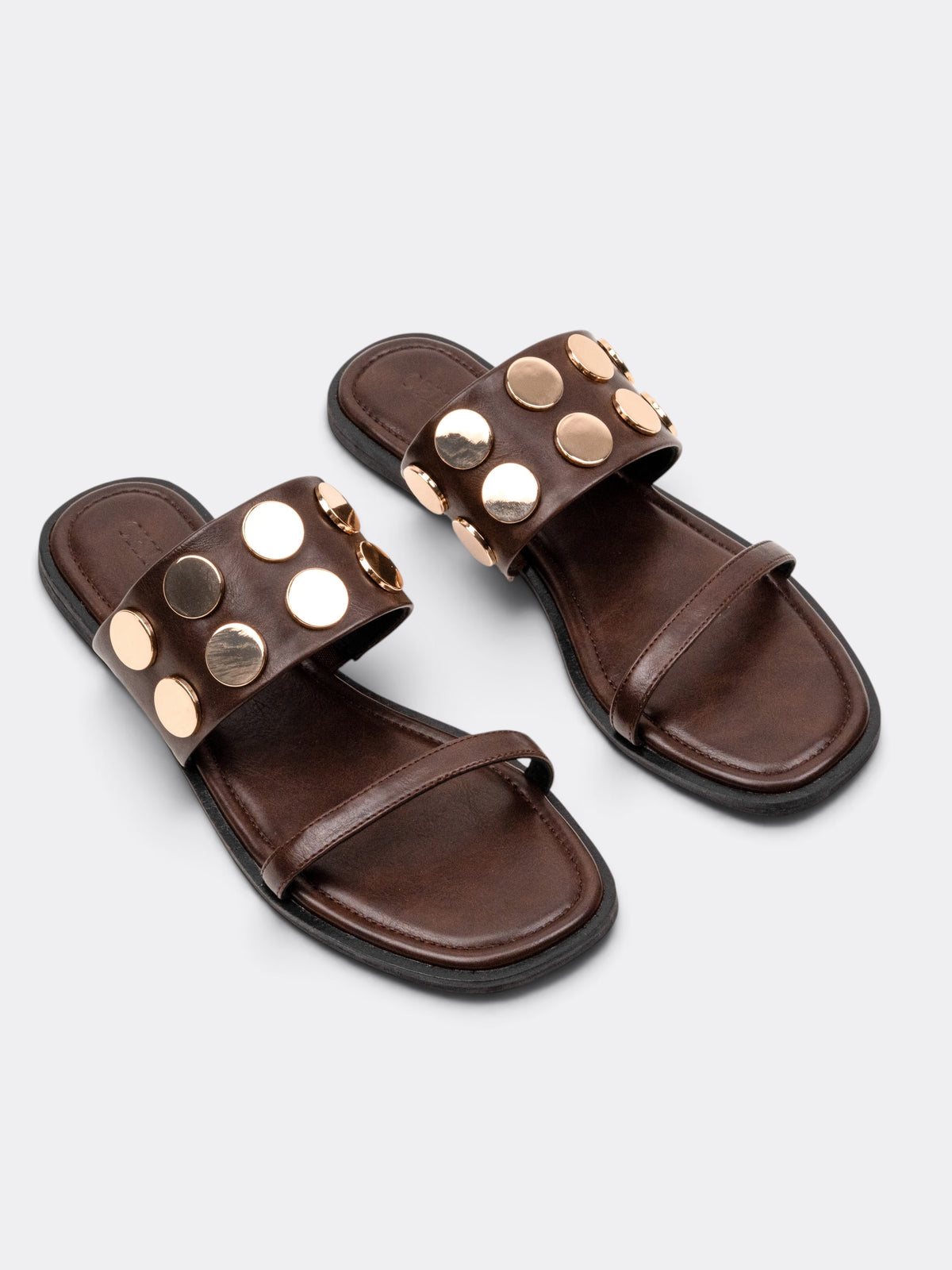 Chllen Studded Toe-Ring Flat