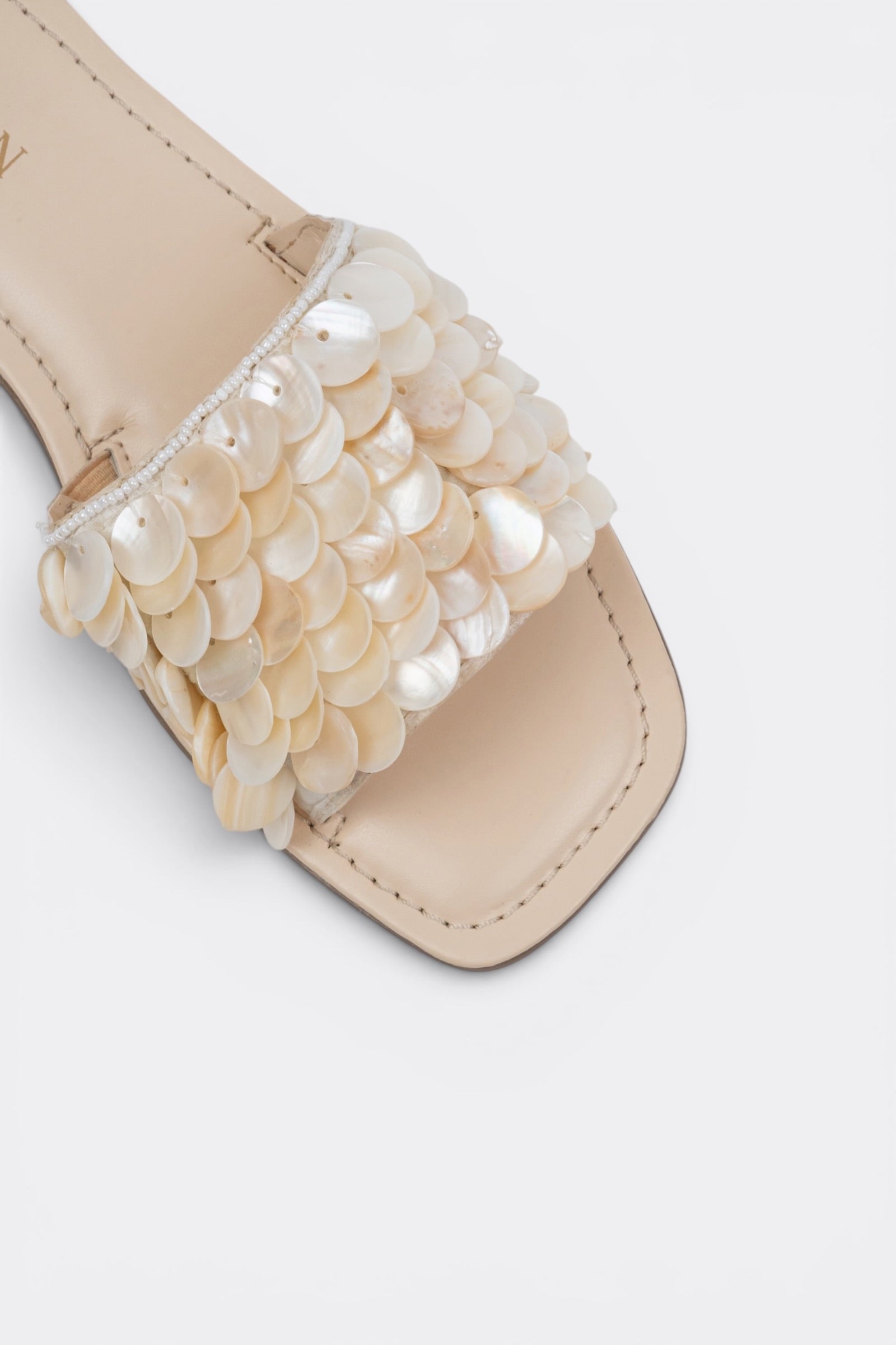 CHLLEN Pearl Bloom Flats