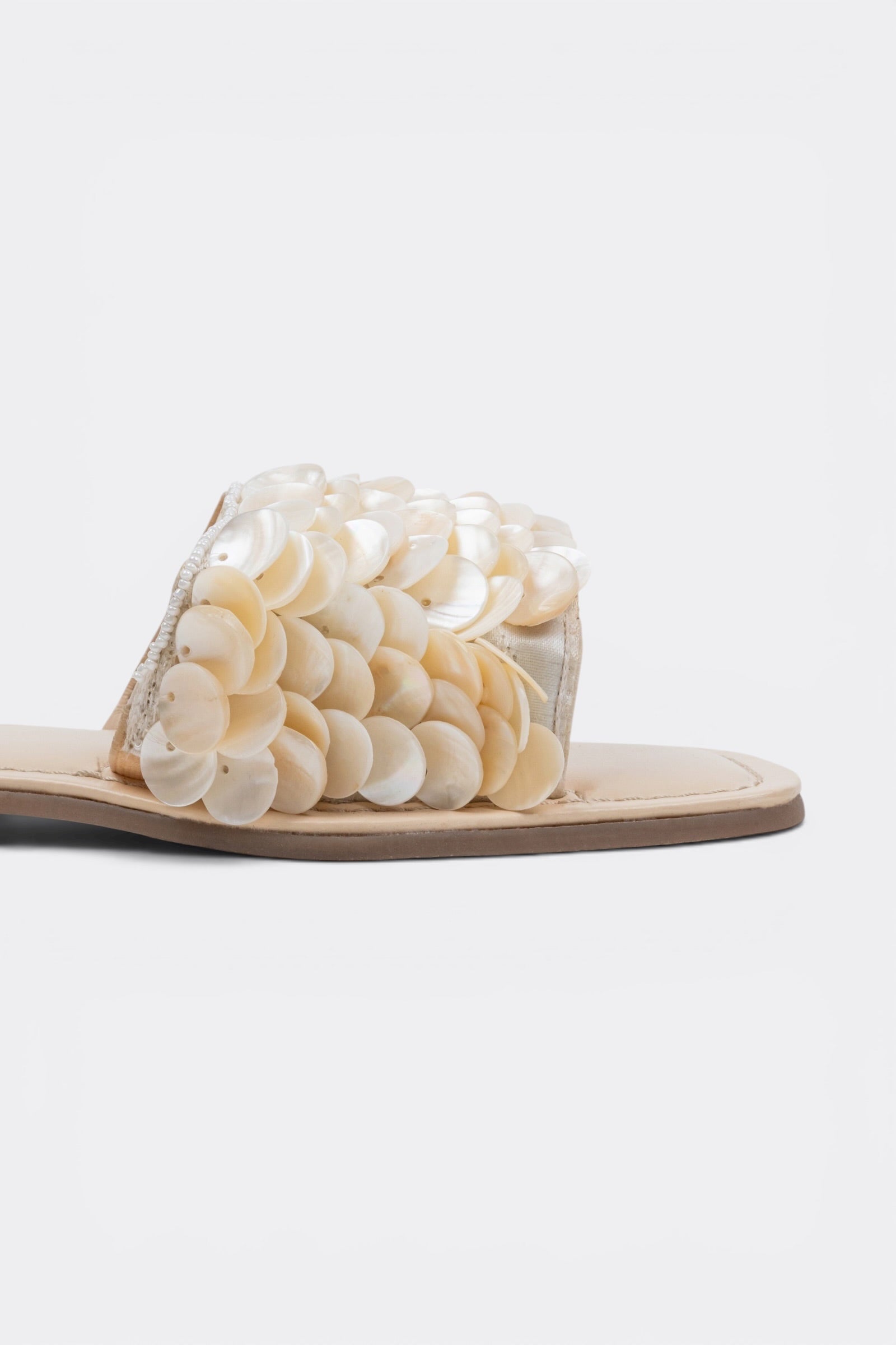 CHLLEN Pearl Bloom Flats