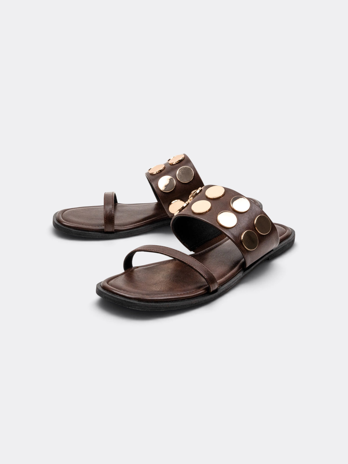 Chllen Studded Toe-Ring Flat